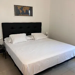  Camping Fira Gran Via 2 - Private In A Shared - Privadas En Compartido