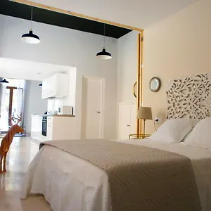 https://casa-en-plaza-de-la-merced_centro-flamenco_cadiz.hotelsincadiz.net
